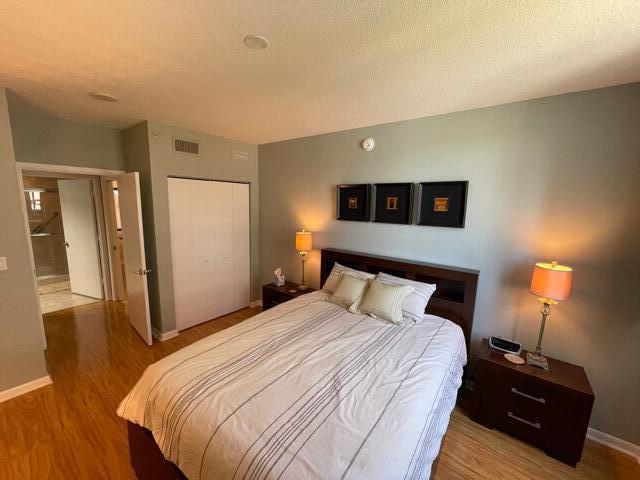 SLADE CONDO - Residential