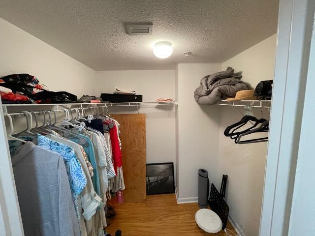 SLADE CONDO - Residential