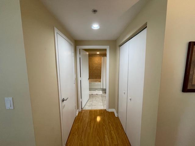 SLADE CONDO - Residential