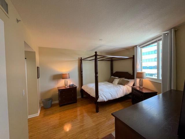 SLADE CONDO - Residential