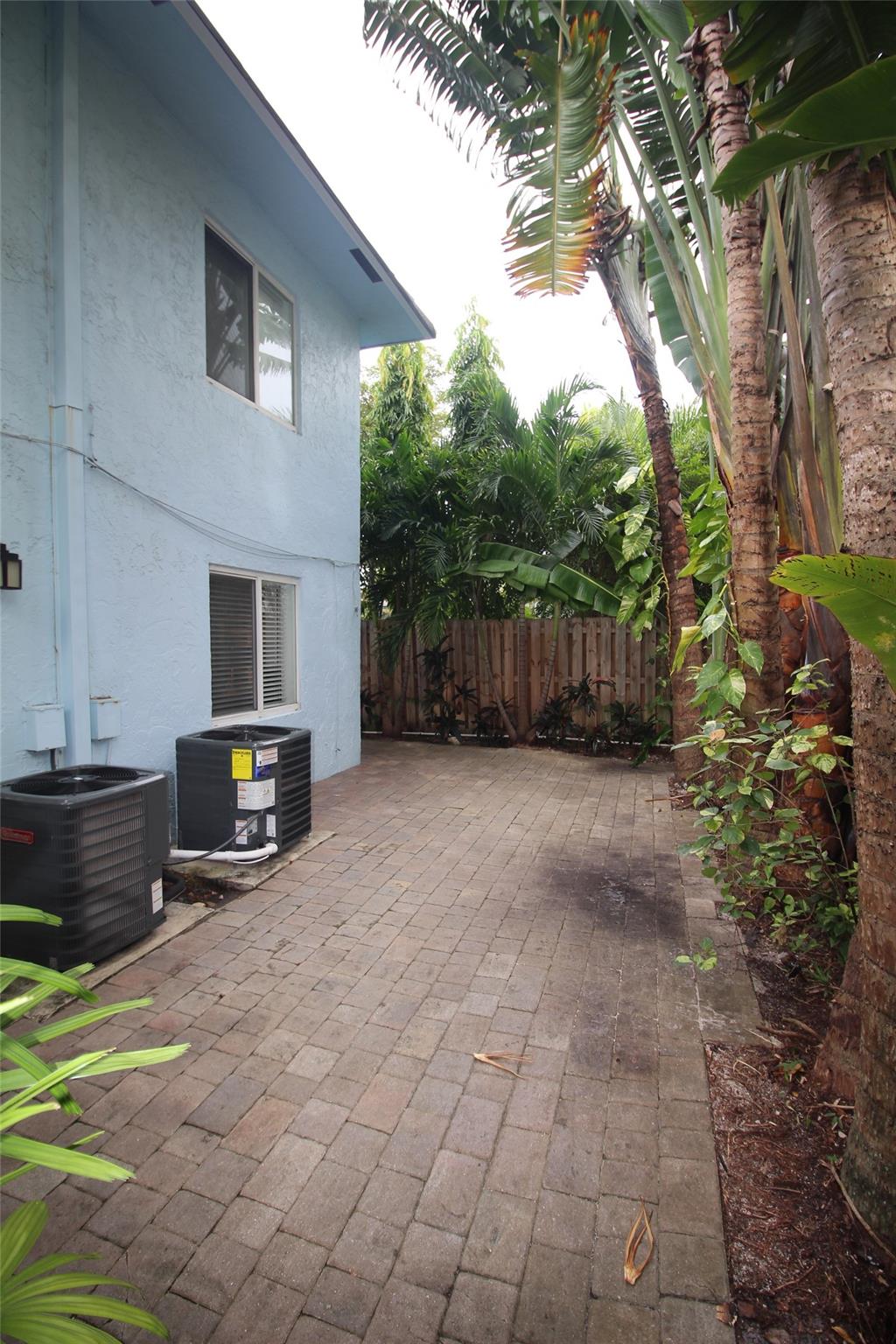 Wilton Park Condos LLC - Residential Lease