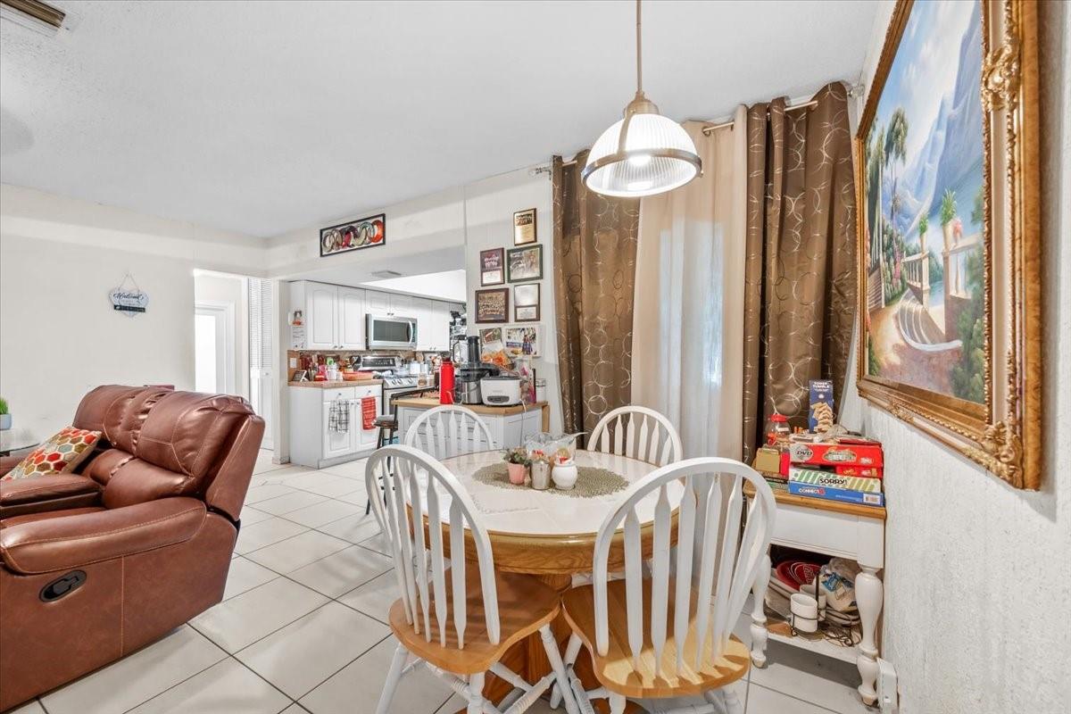 Lauderdale Lakes East Gat - Residential