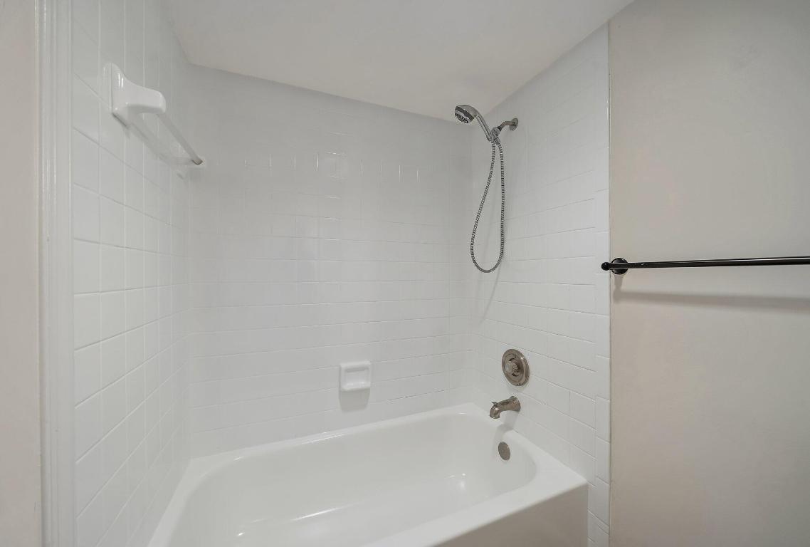 JUPITER BAY ONE THRU SIX CONDO - Residential