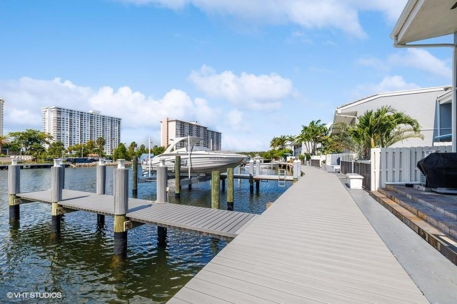 POINCIANA ISLAND - Residential