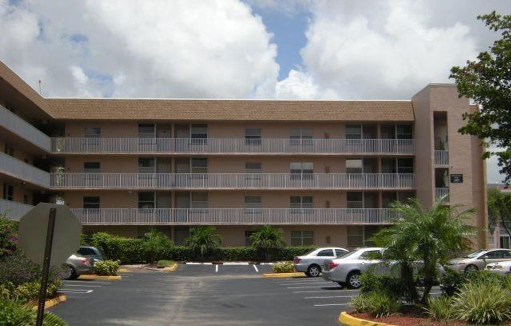 Photo of 10369 NW 24th Pl #402, Sunrise, FL 33322 (MLS # F10532722)