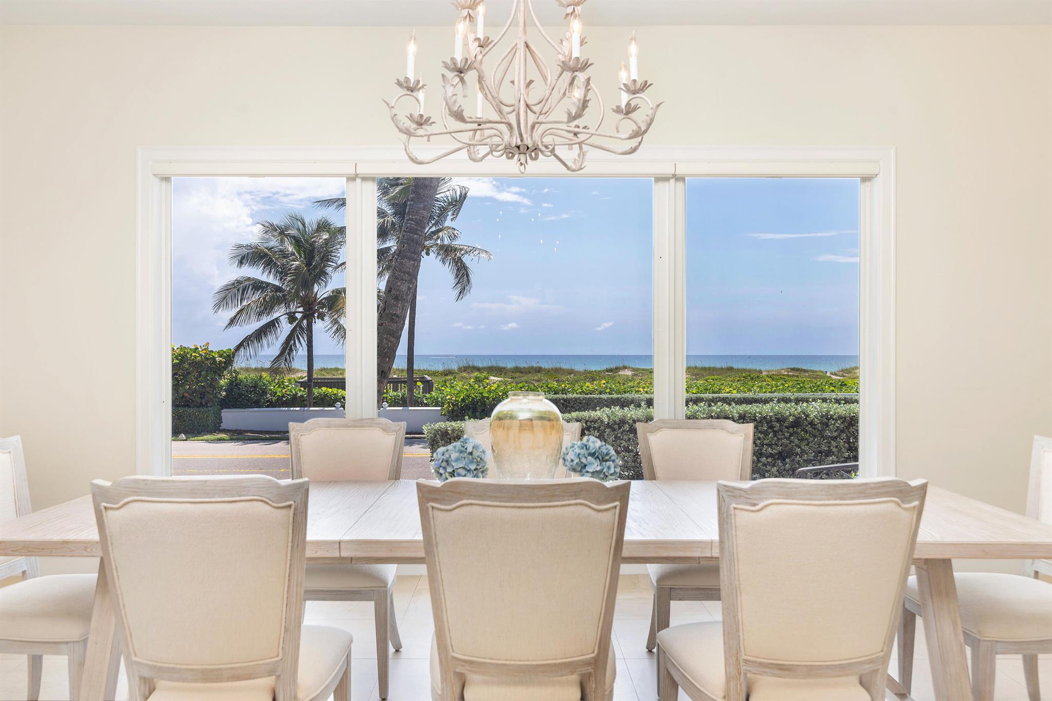 ESPLANADE ESTATES - Residential Lease