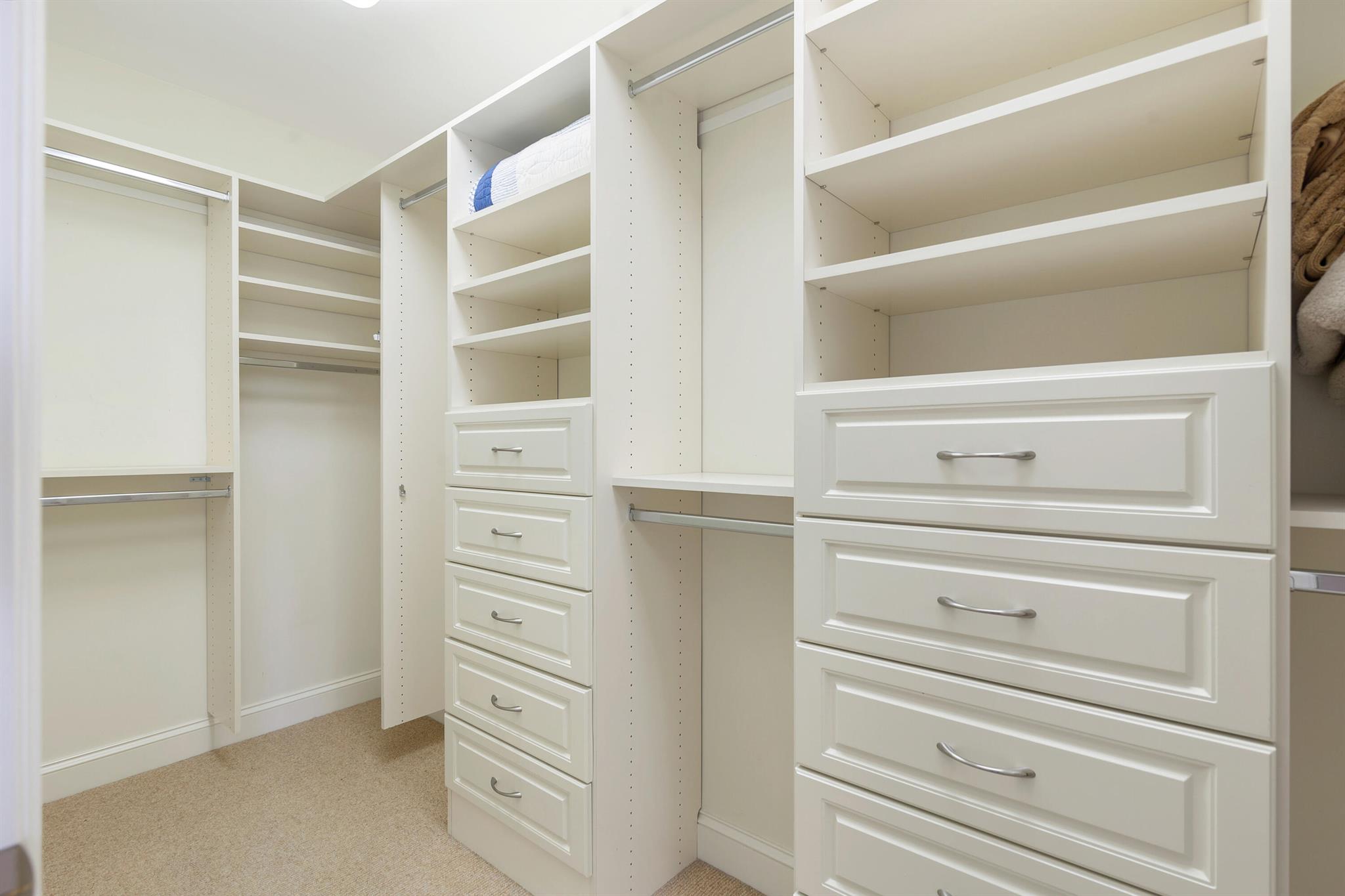 ESPLANADE ESTATES - Residential Lease