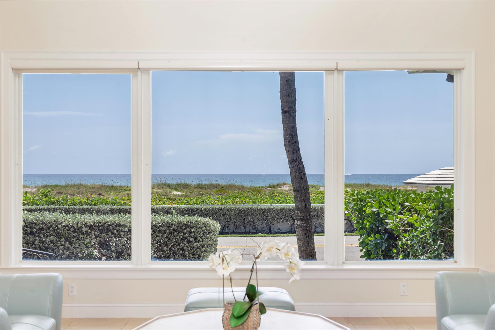 ESPLANADE ESTATES - Residential Lease