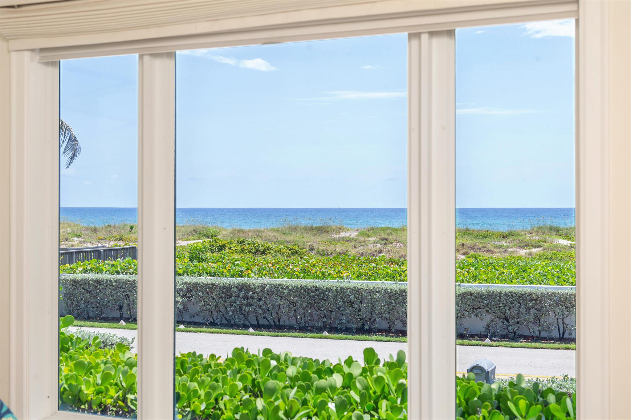 ESPLANADE ESTATES - Residential Lease