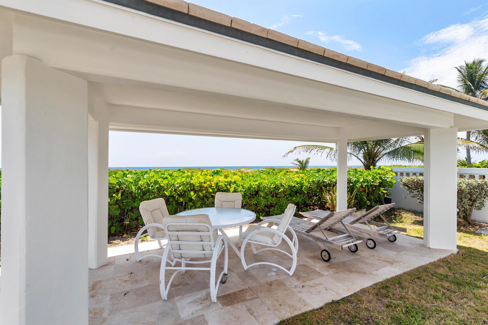 ESPLANADE ESTATES - Residential Lease