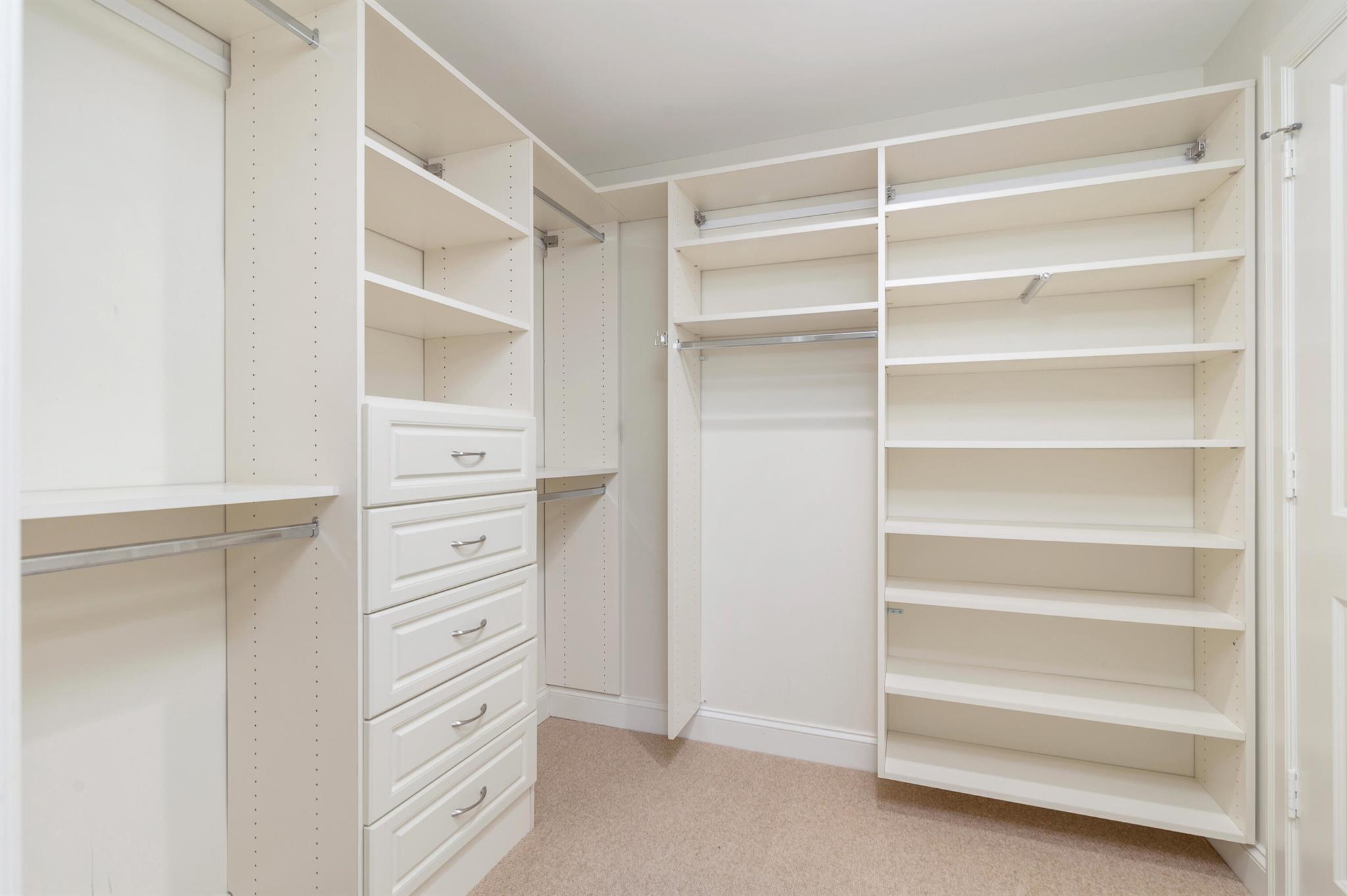 ESPLANADE ESTATES - Residential Lease