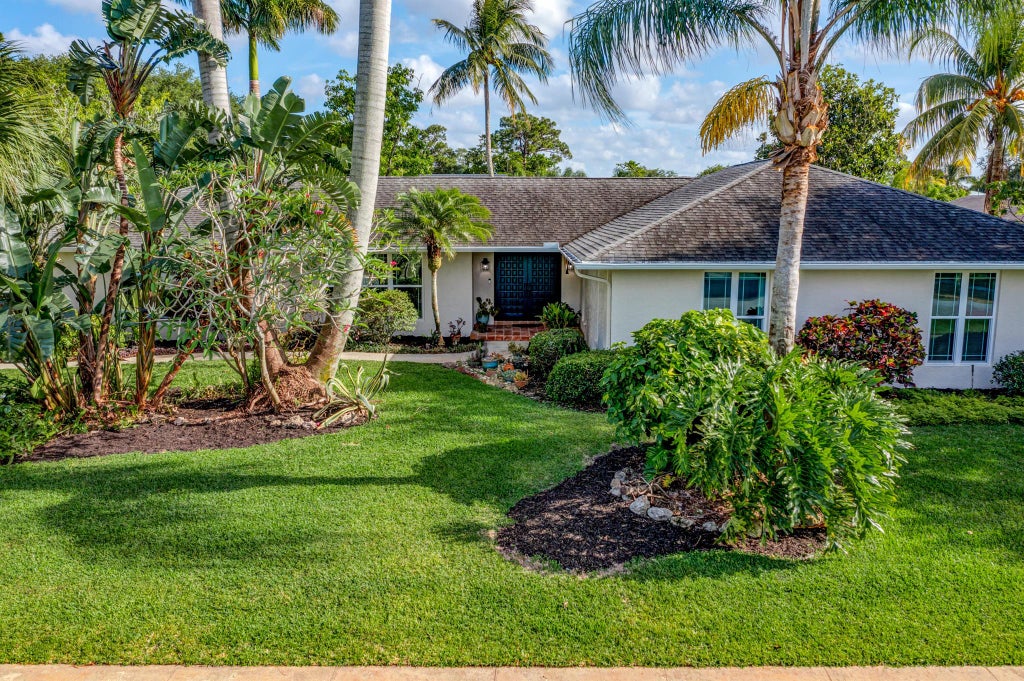 Photo of 4786 Richmond Mews, Haverhill, FL 33415 (MLS # R11087593)