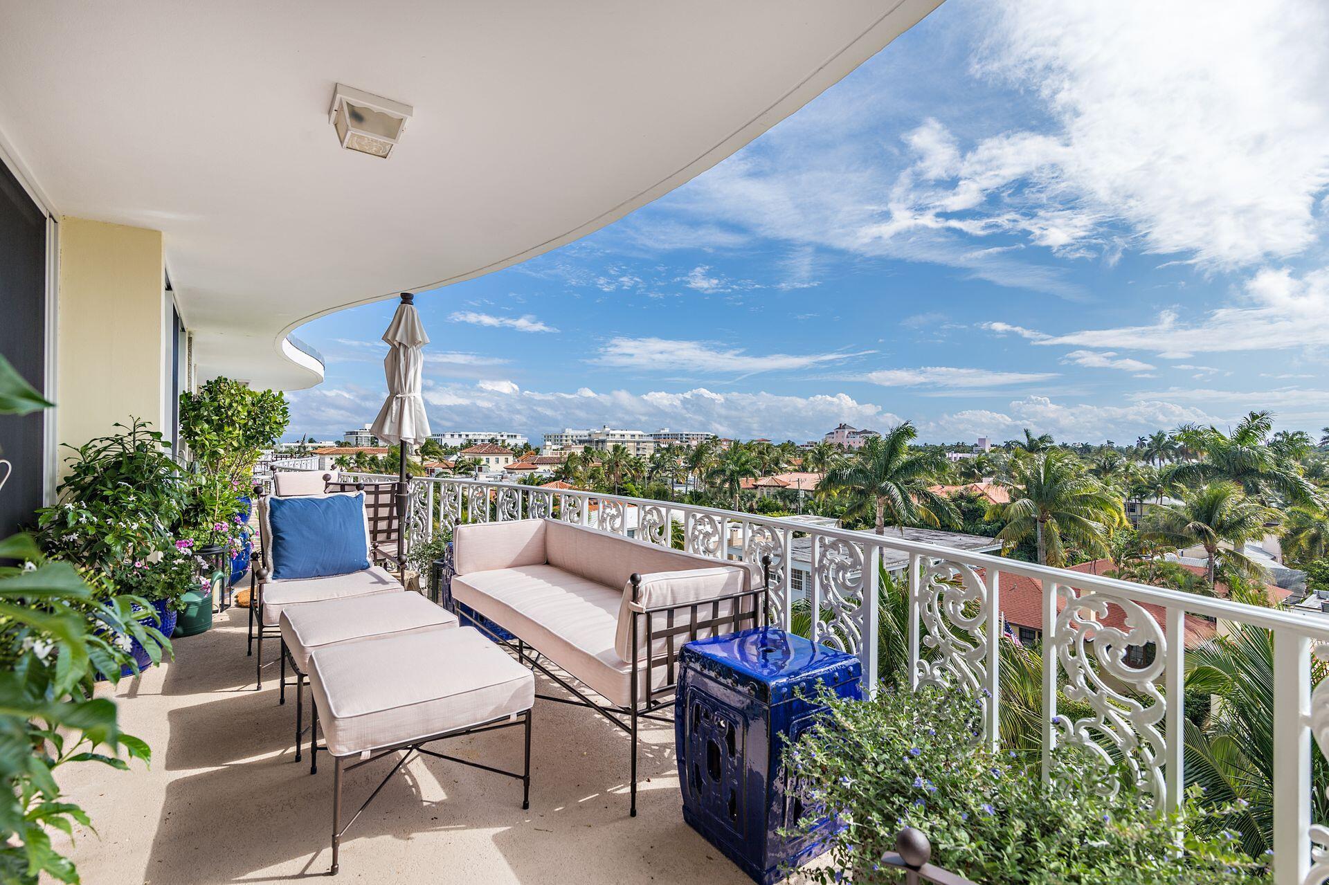 MELBORNE HOUSE CONDO - Residential