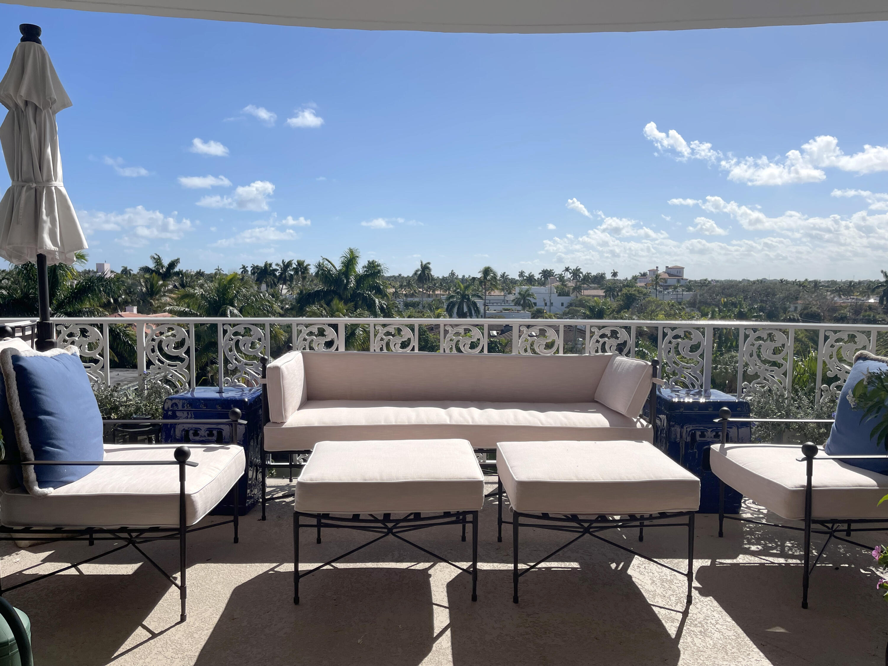 MELBORNE HOUSE CONDO - Residential