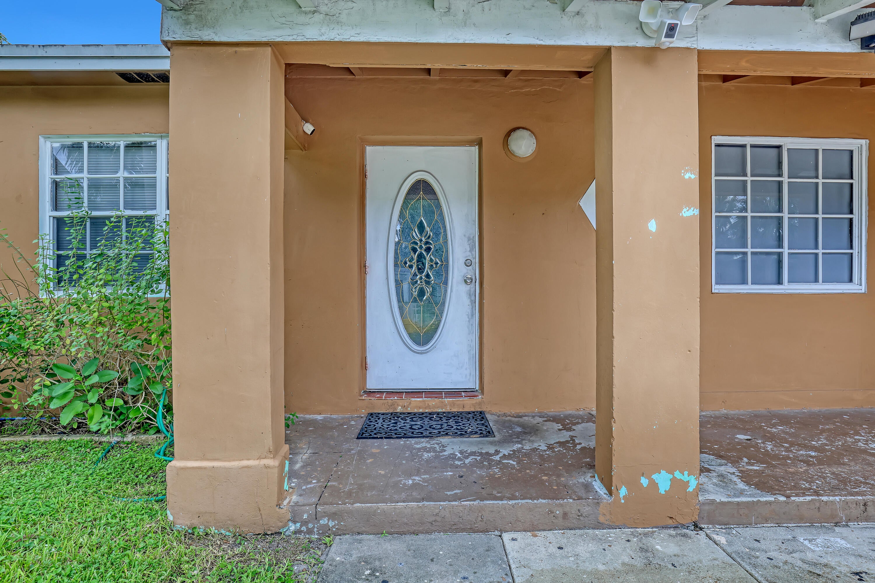 1627 4th Court NE