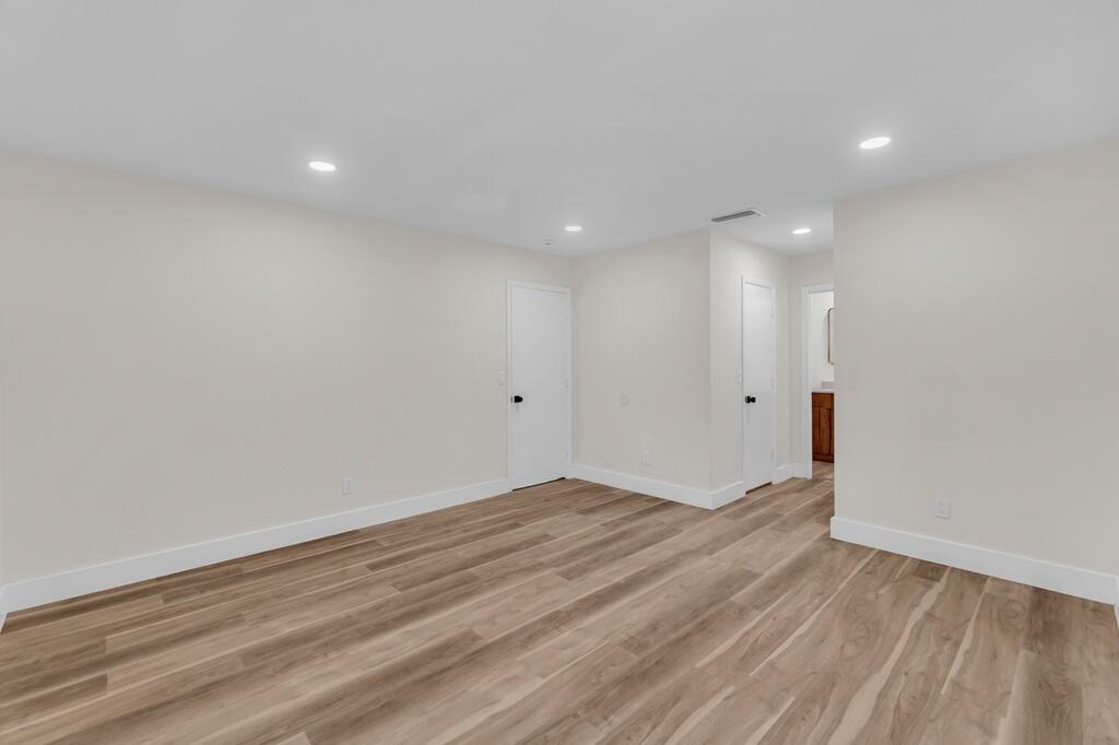KENNILWORTH TOWNHOUSES - Residential