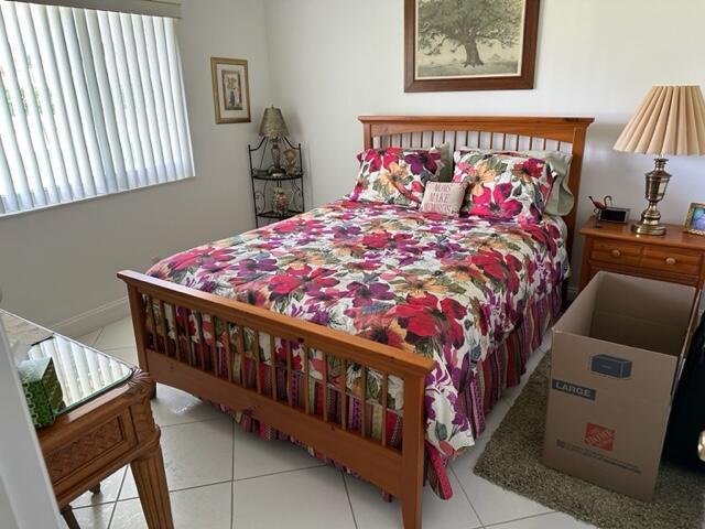 CAMELOT VILLAGE SEC 1 - Residential Lease