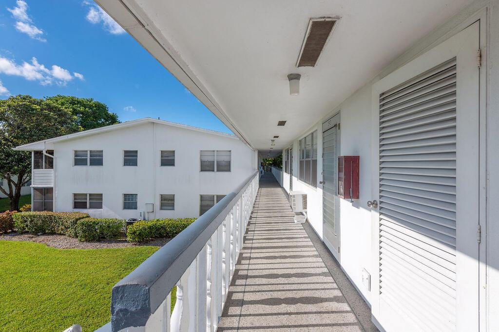 393 Windsor Q