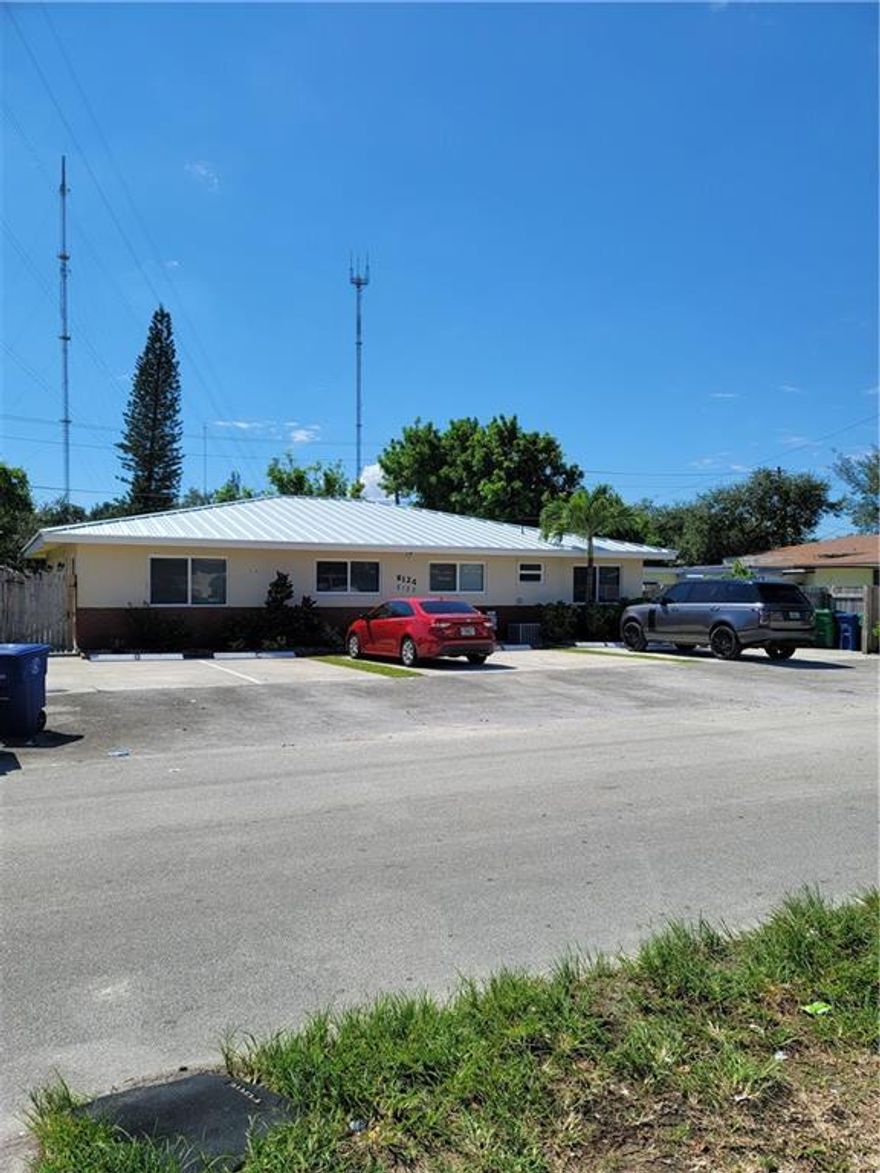 GORGEOUS, FULLY REMODELED 2/1 AVAILABLE NOW! THIS SPACIOUS UNIT HAS BEEN COMPLETELY RENOVATED & FEATURES NEW STAINLESS STEEL APPLIANCES, WOOD FLOORS THROUGHOUT, NEW BLINDS & FIXTURES, NEW HURRICANE IMPACT WINDOWS & MORE! WATER INCLUDED. WELL KEPT 4-PLEX WITH ON-SITE LAUNDRY FACILITIES. QUIET NEIGHBORHOOD, JUST MINUTES TO SHOPPING, SCHOOLS, TRANSPORATION & MAJOR HIGHWAYS. EASY TO SHOW, ON LBX. RAPID APPROVAL.