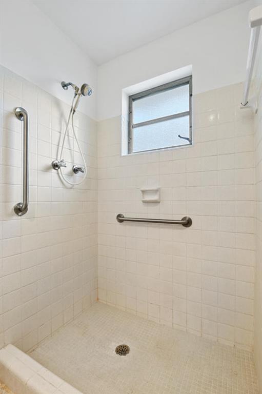 BRENTWOOD - Residential