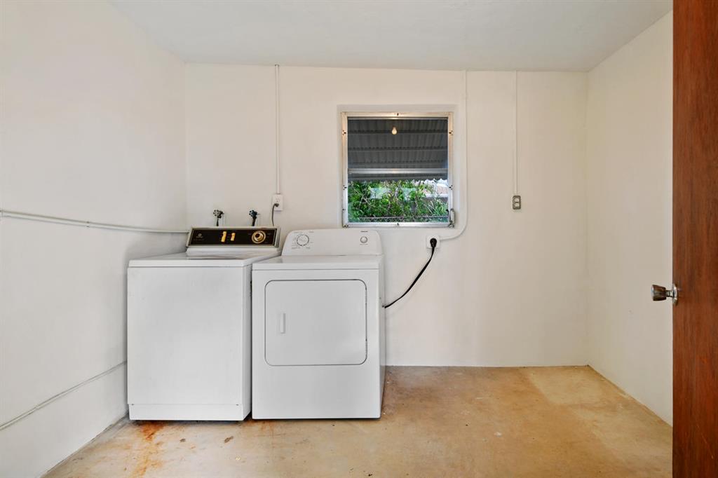 BRENTWOOD - Residential