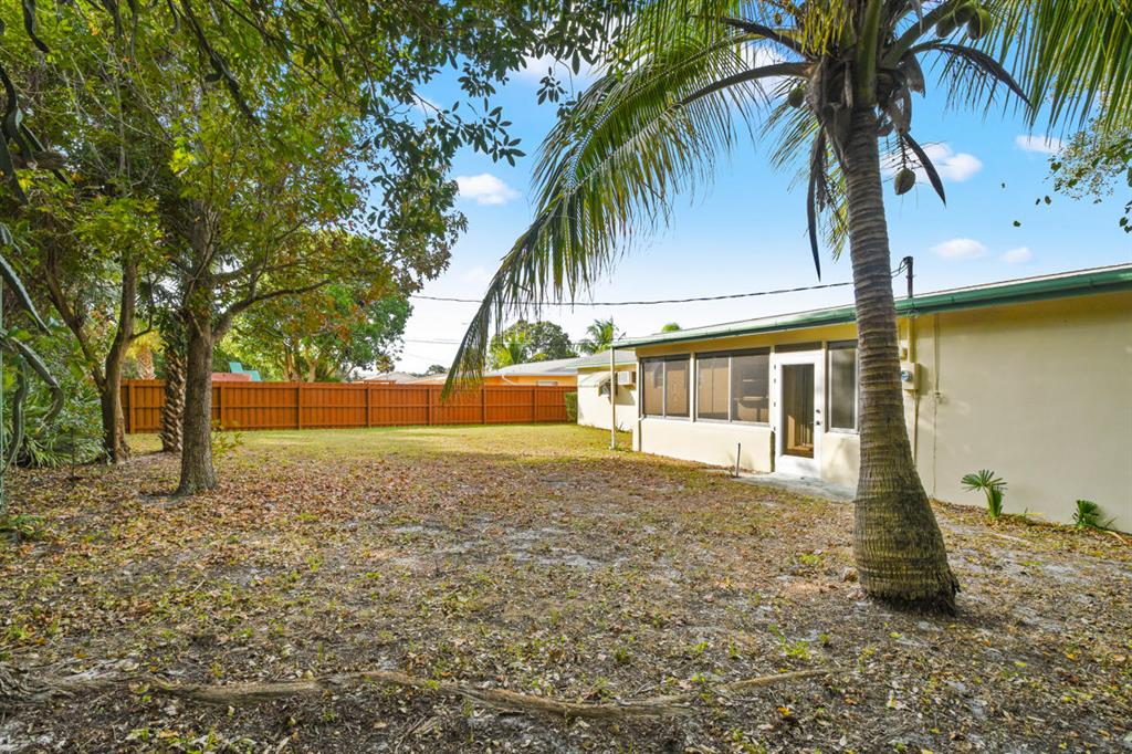 BRENTWOOD - Residential