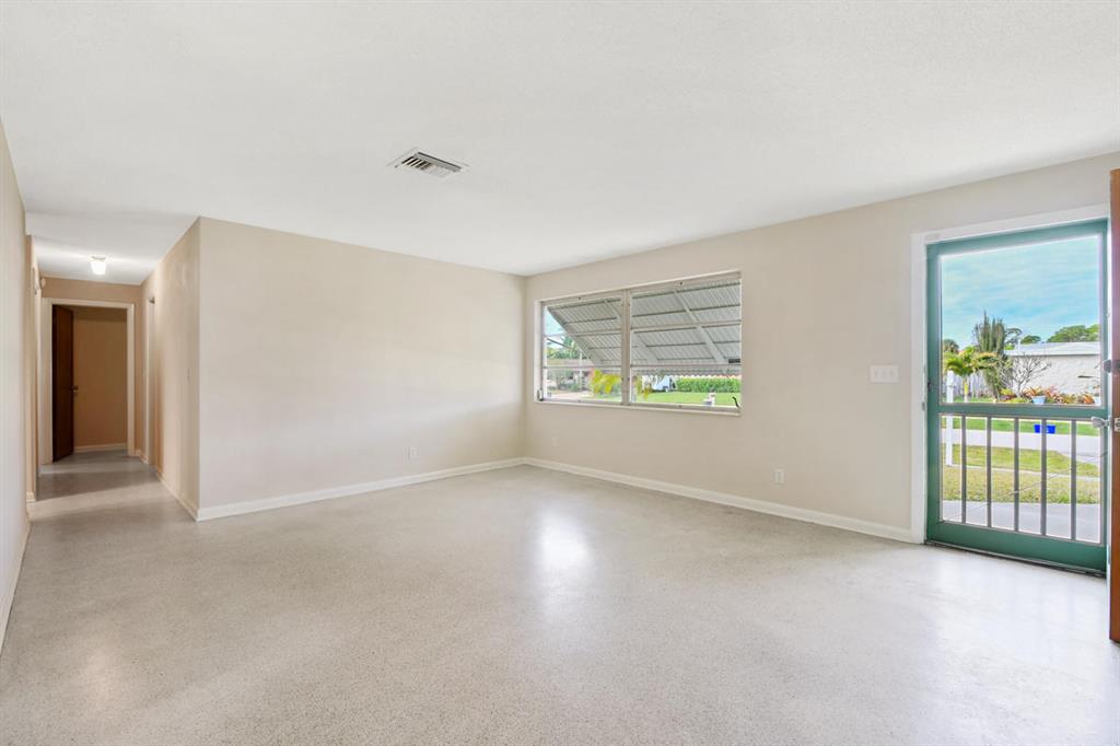 BRENTWOOD - Residential