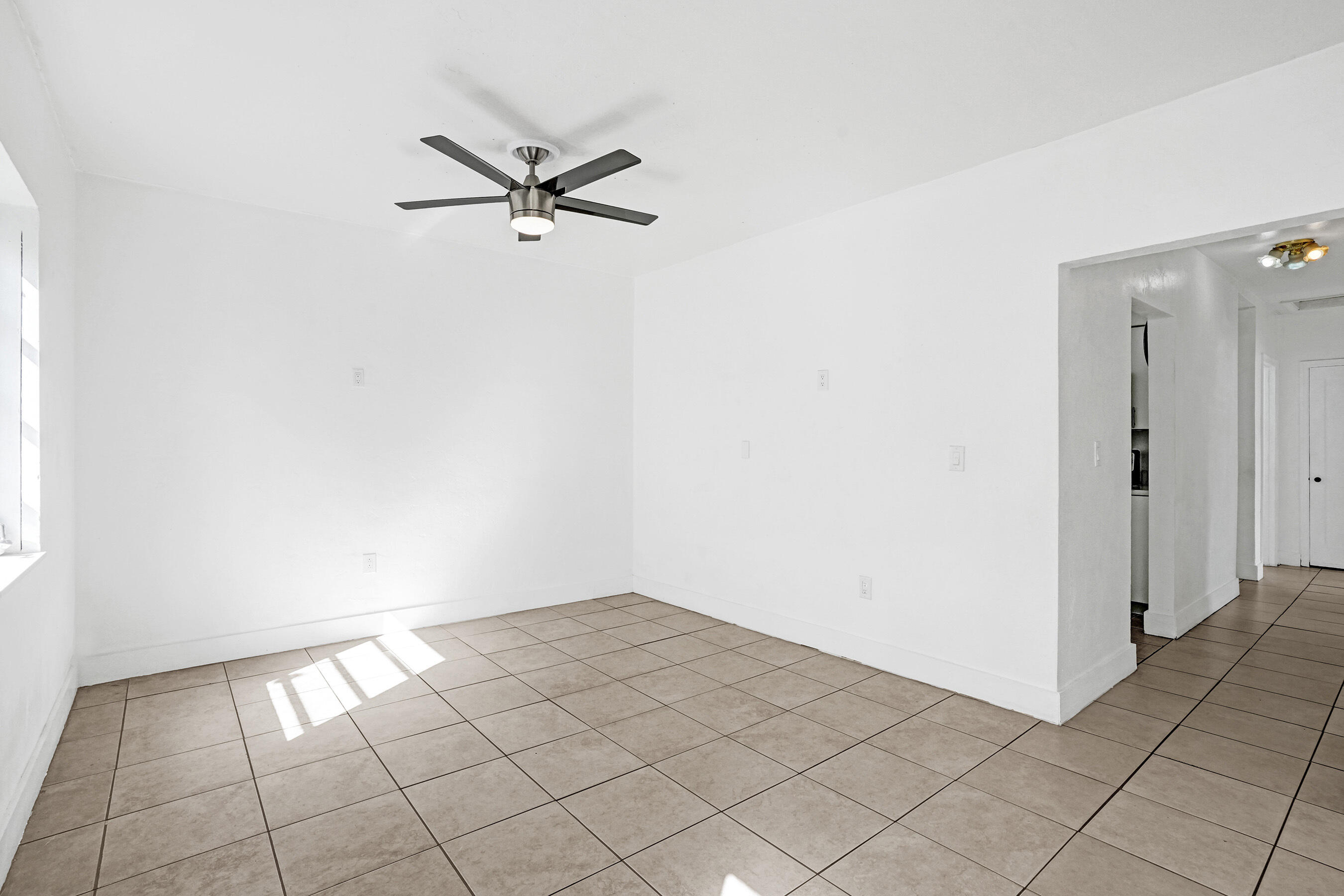 4TH AVENUE EXTENSION - Residential