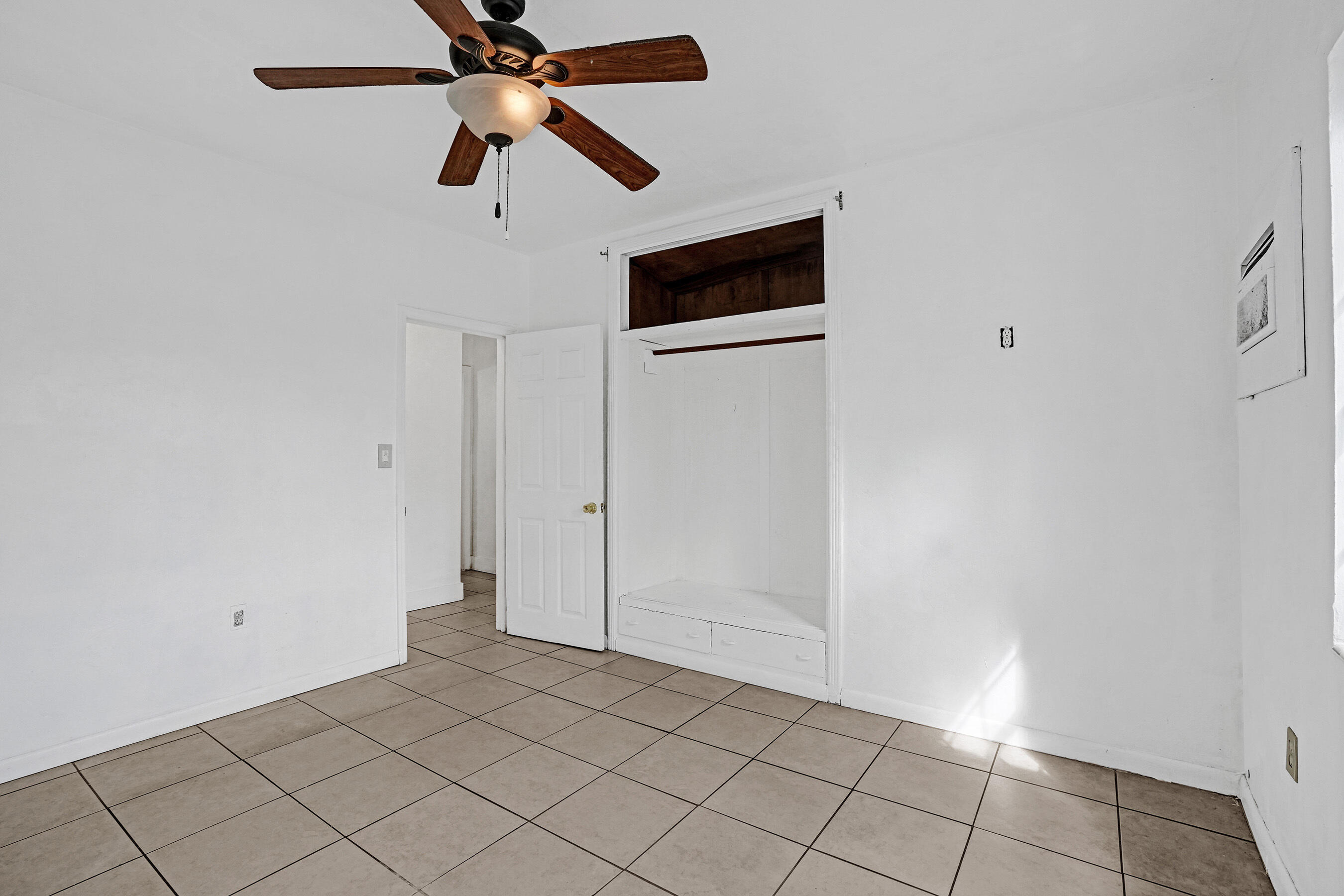 4TH AVENUE EXTENSION - Residential