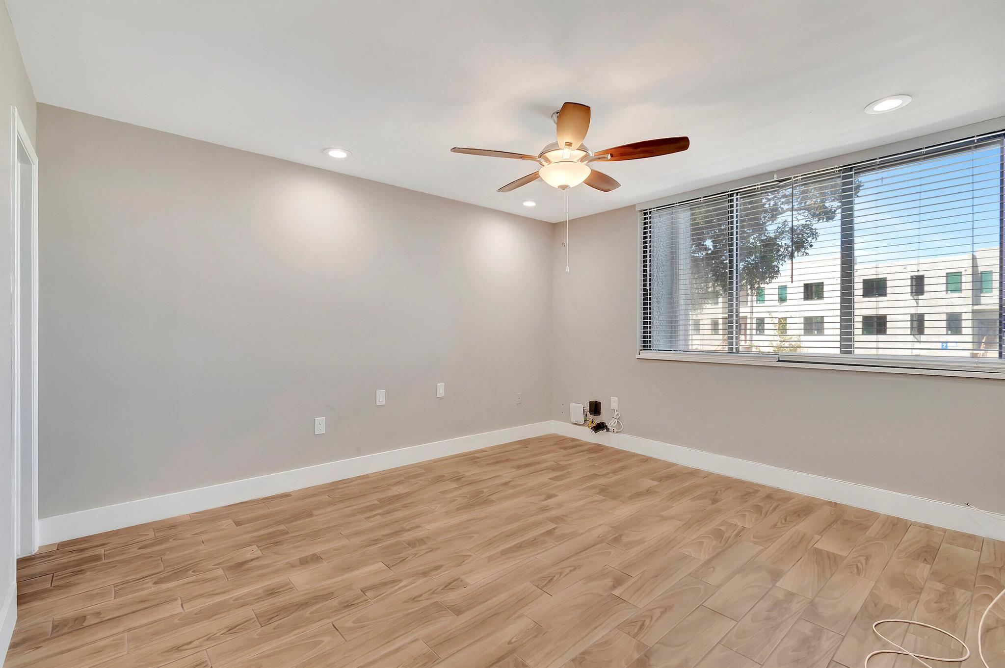 FOUNTAINS OF PALM BEACH C - Residential