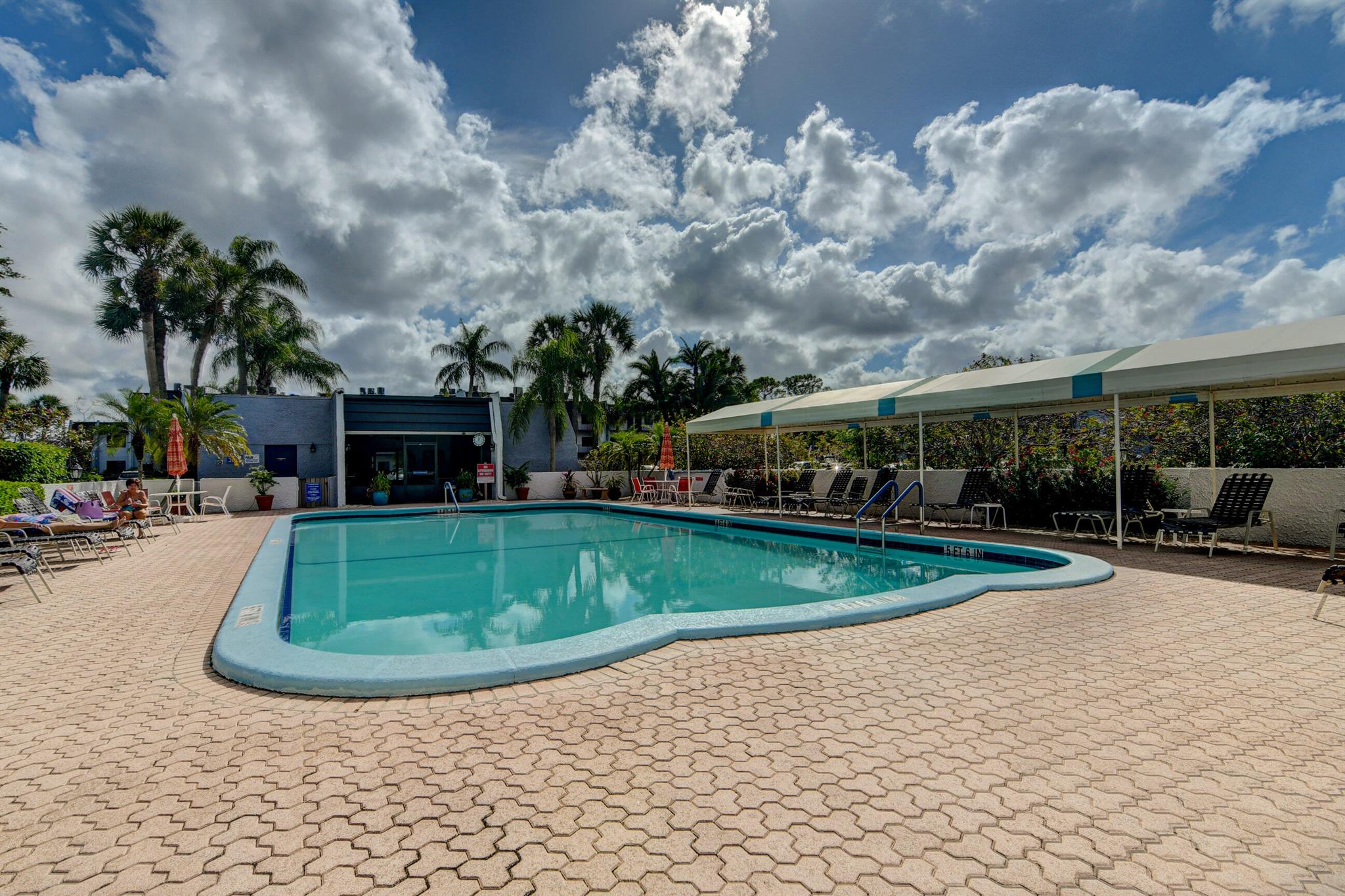 FOUNTAINS OF PALM BEACH C - Residential