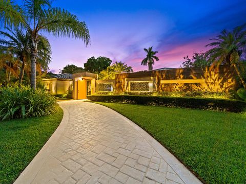 A home in Pinecrest