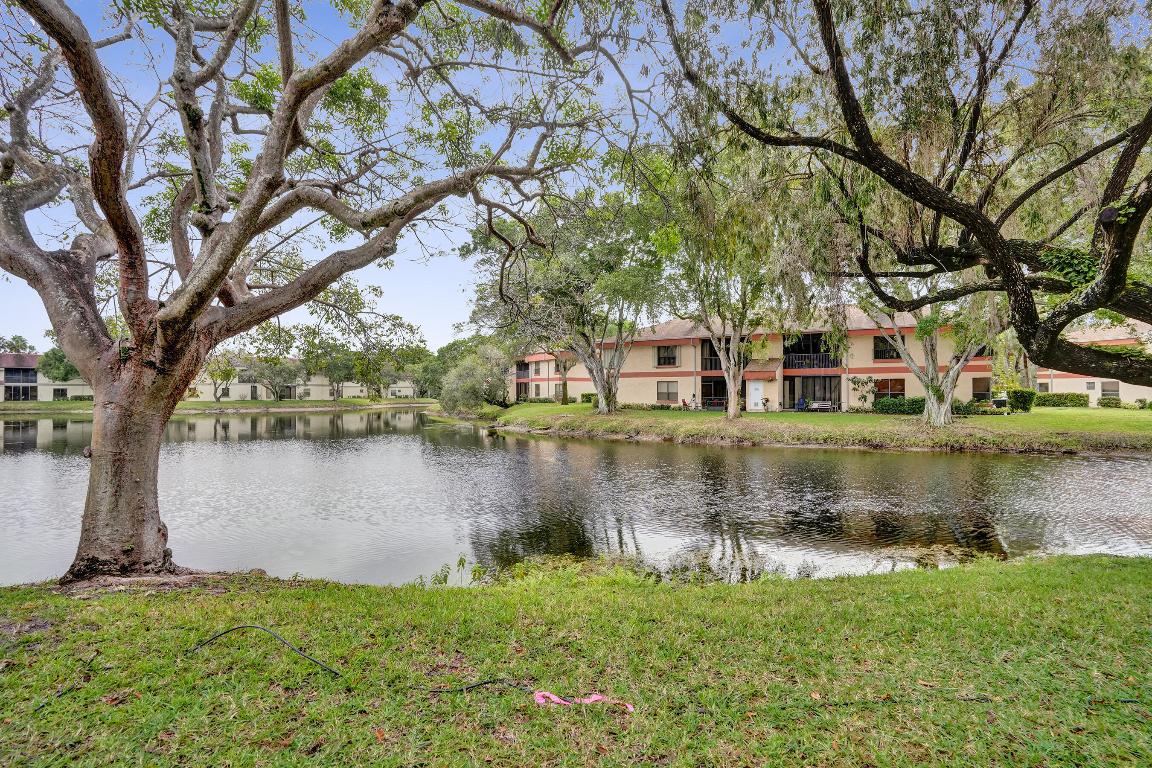 Karanda Village VII-B Condo - Residential