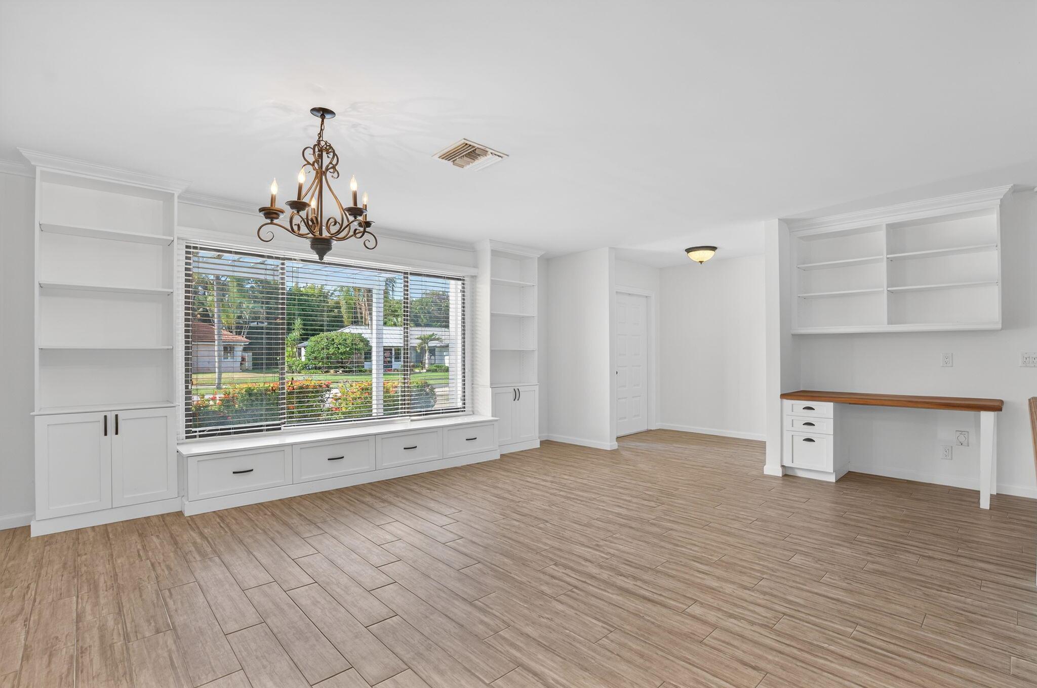 TEQUESTA PINES - Residential