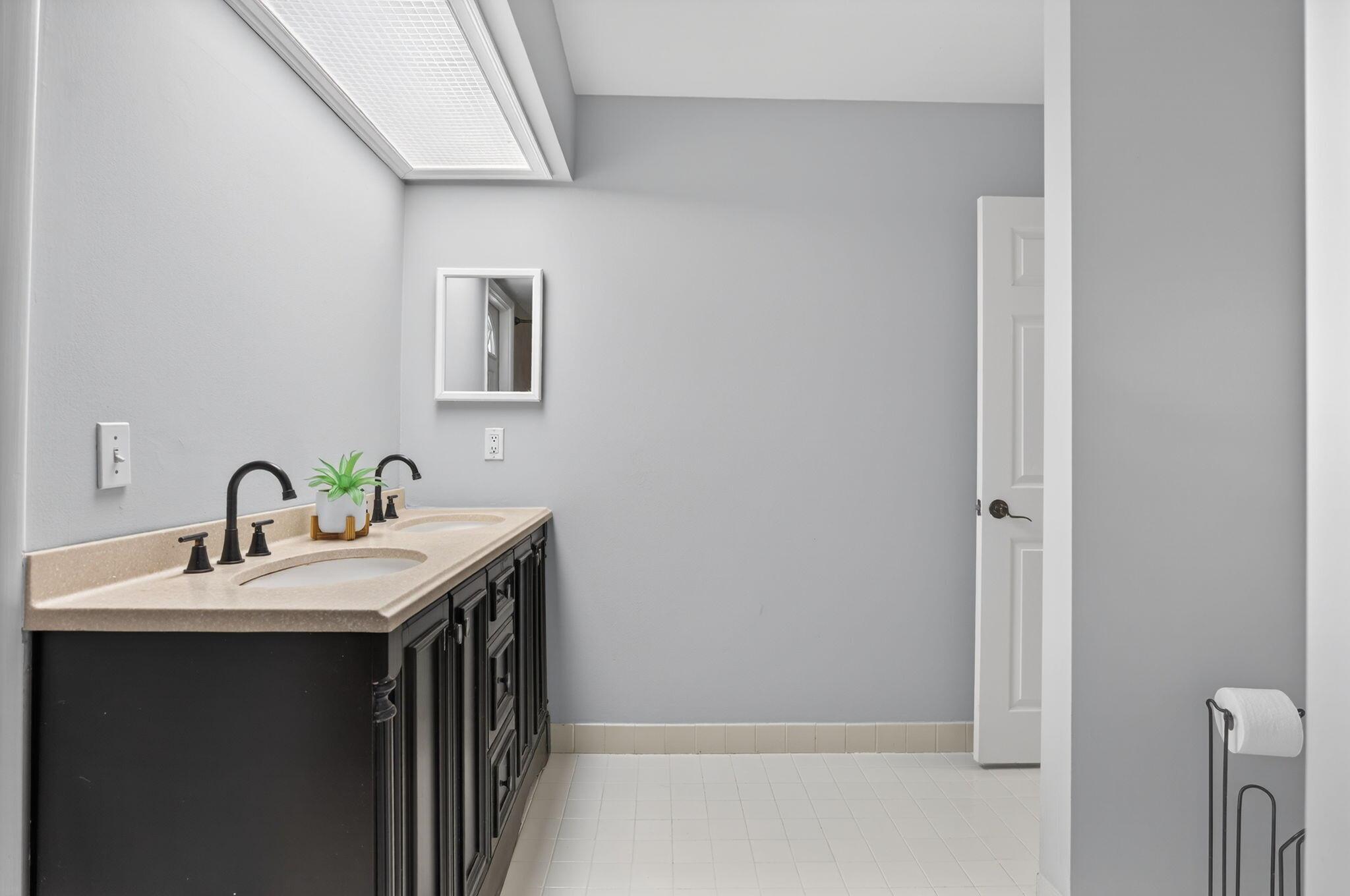 TEQUESTA PINES - Residential