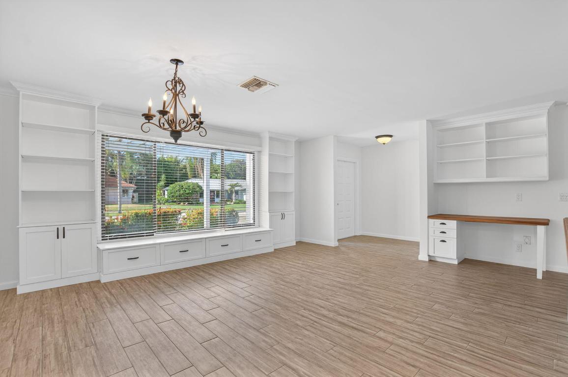 TEQUESTA PINES - Residential