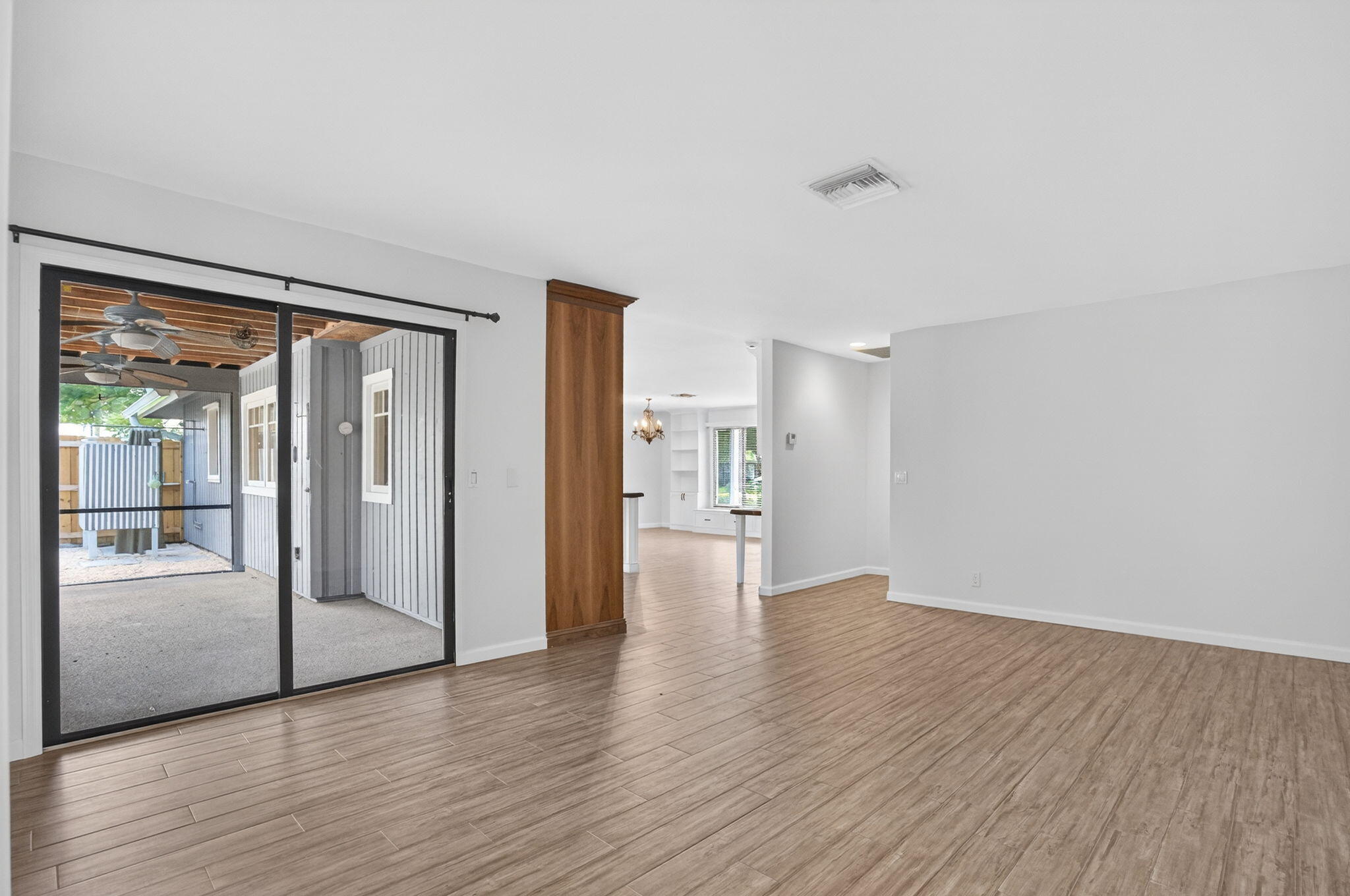 TEQUESTA PINES - Residential