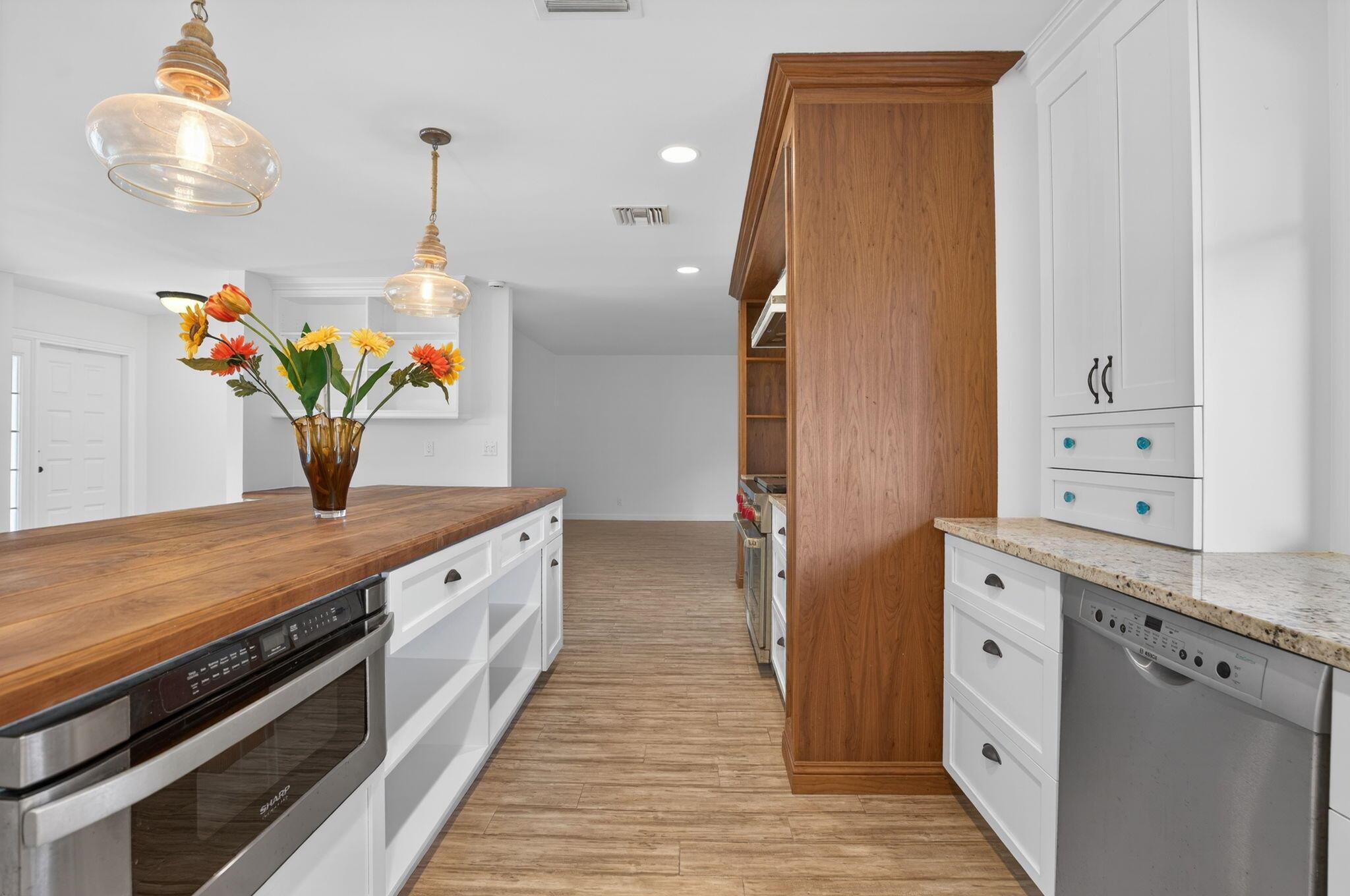 28 Hickory Hill Road