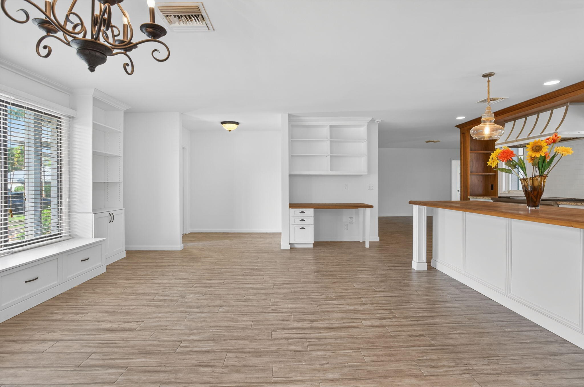 TEQUESTA PINES - Residential