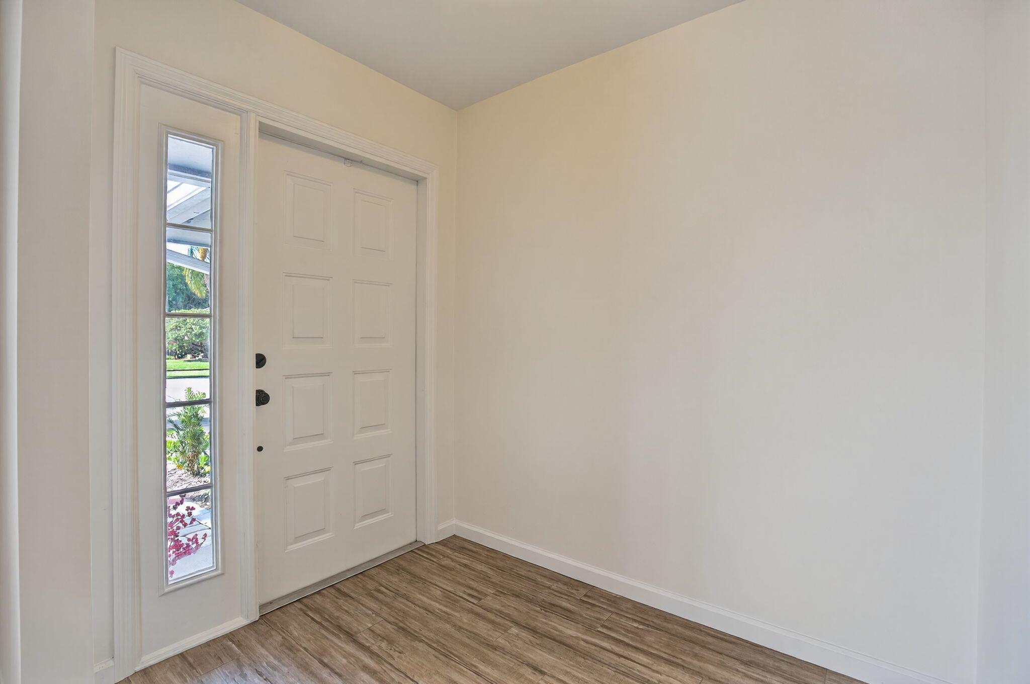 TEQUESTA PINES - Residential