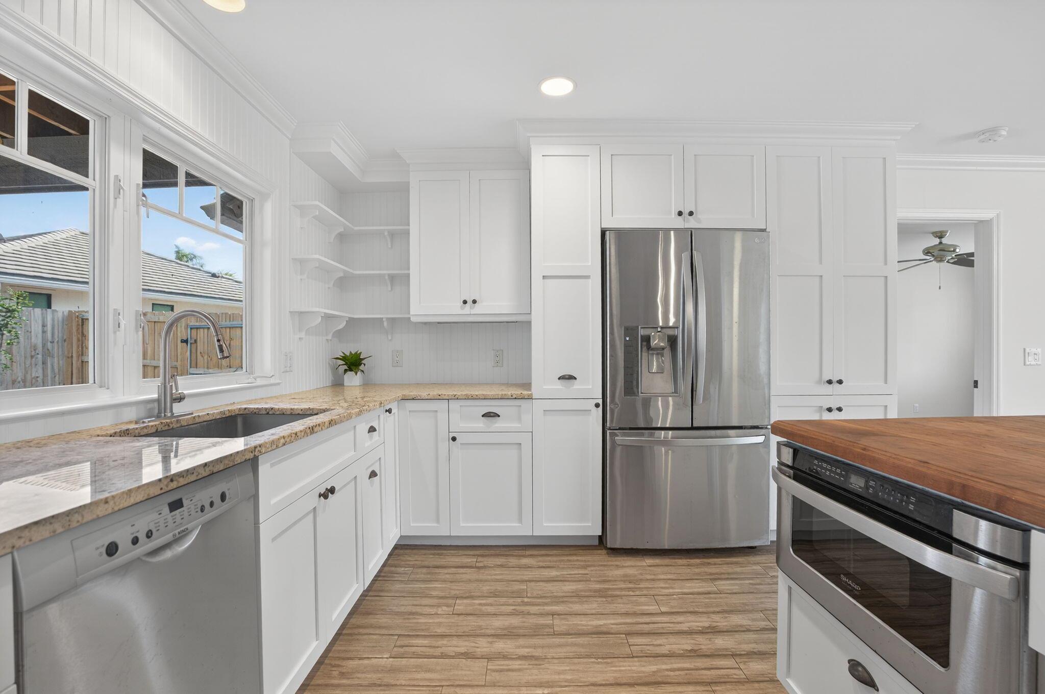 TEQUESTA PINES - Residential