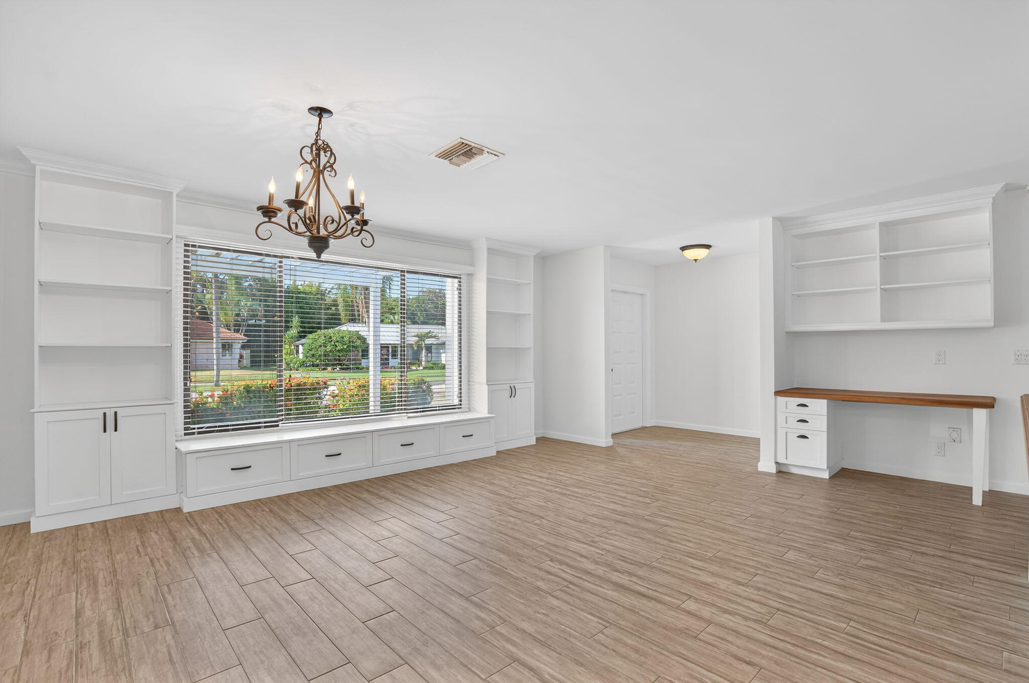 TEQUESTA PINES - Residential