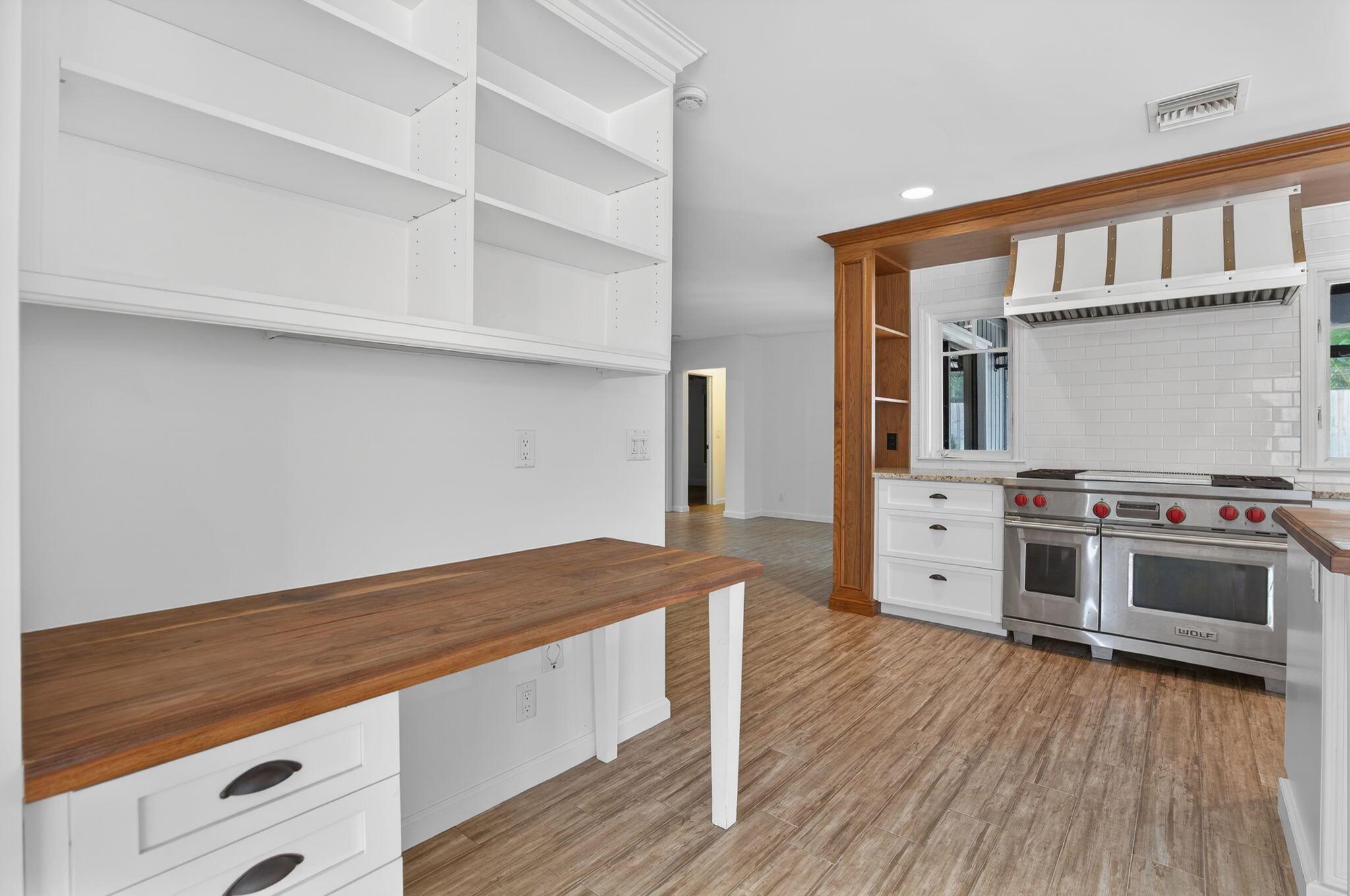 TEQUESTA PINES - Residential