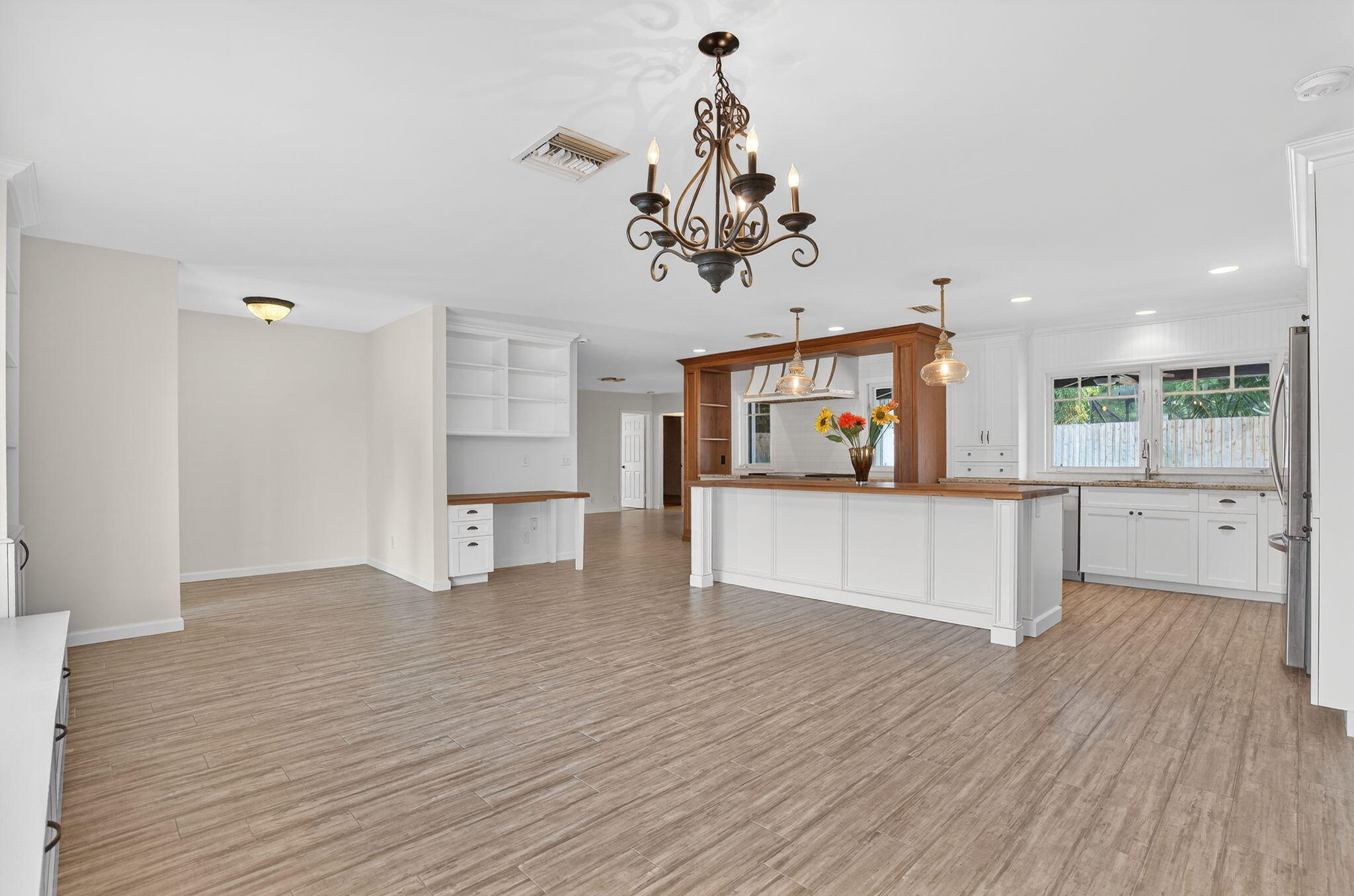 TEQUESTA PINES - Residential