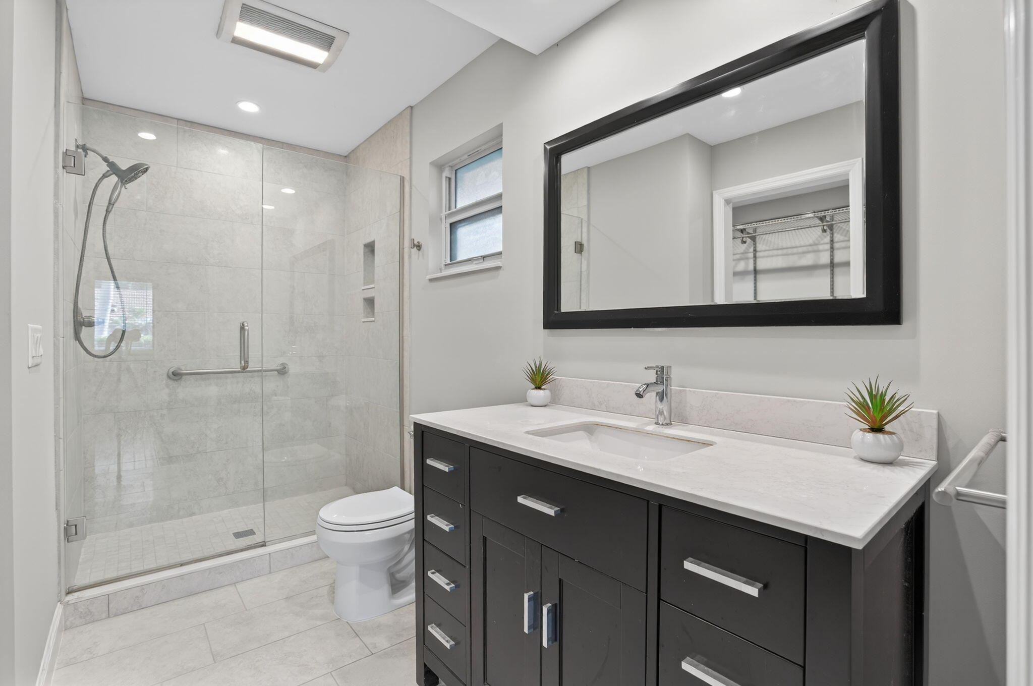 TEQUESTA PINES - Residential