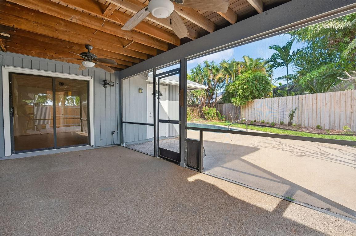 TEQUESTA PINES - Residential