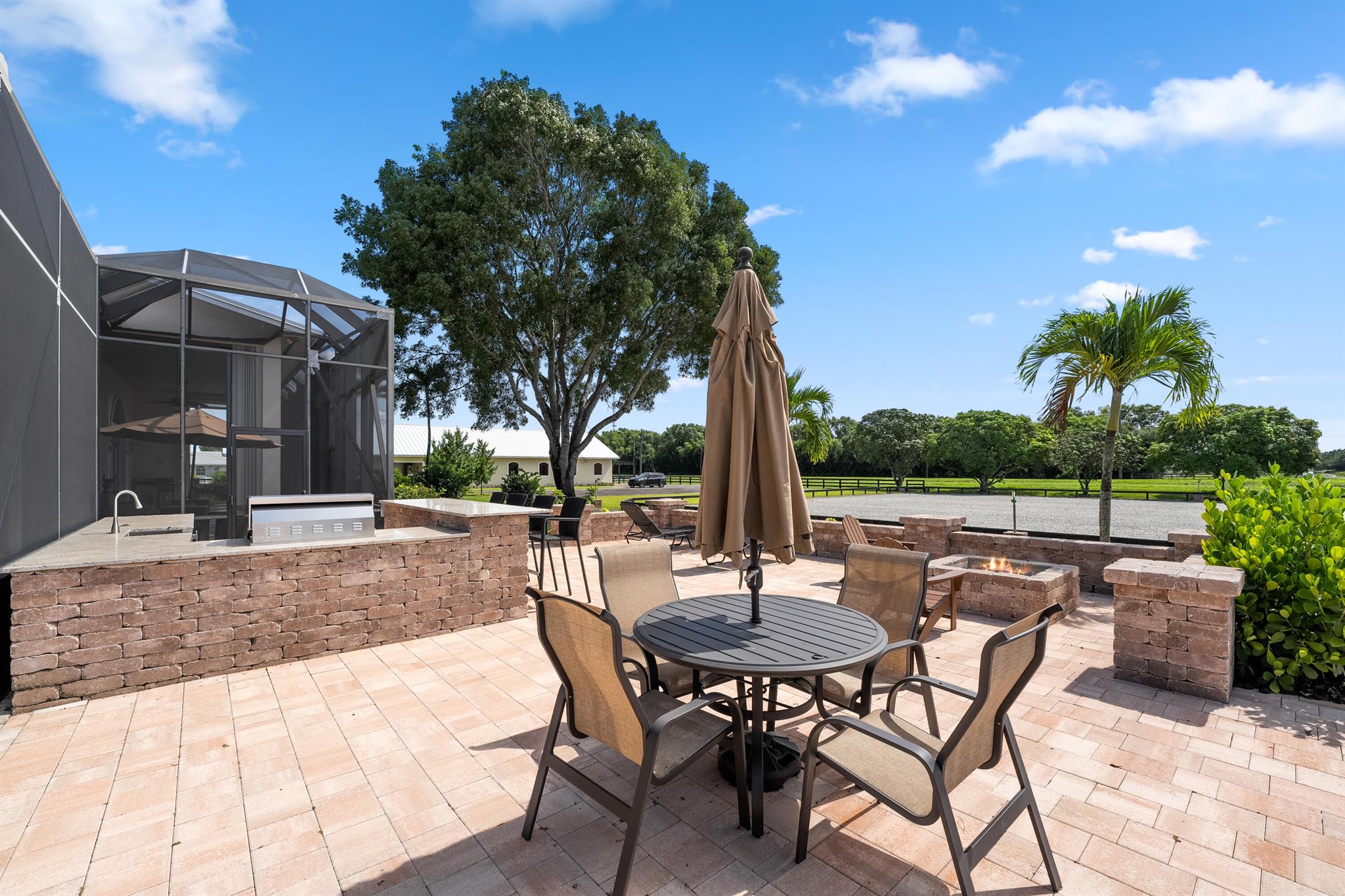 PALM BEACH POINT - Residential