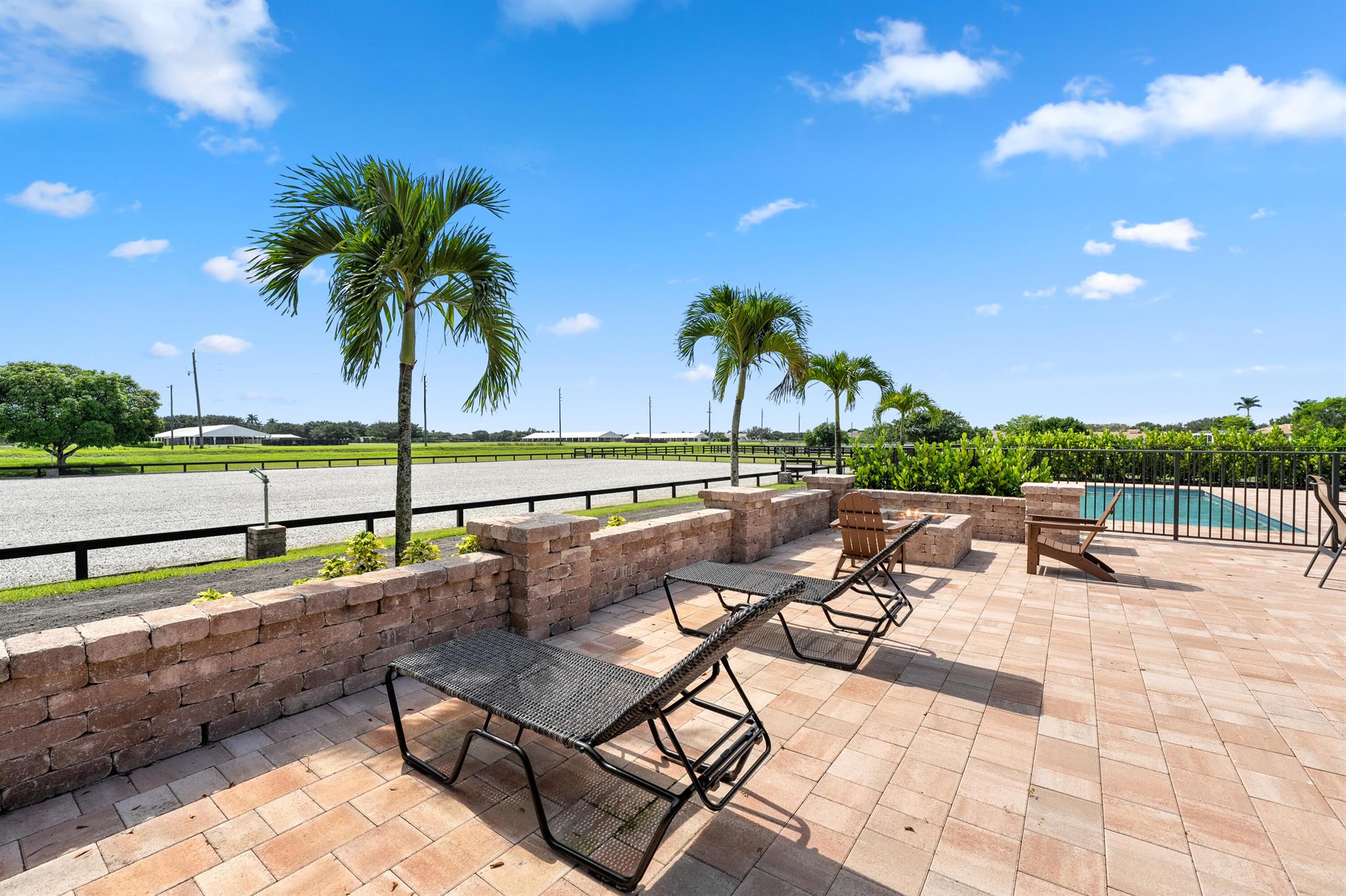 PALM BEACH POINT - Residential