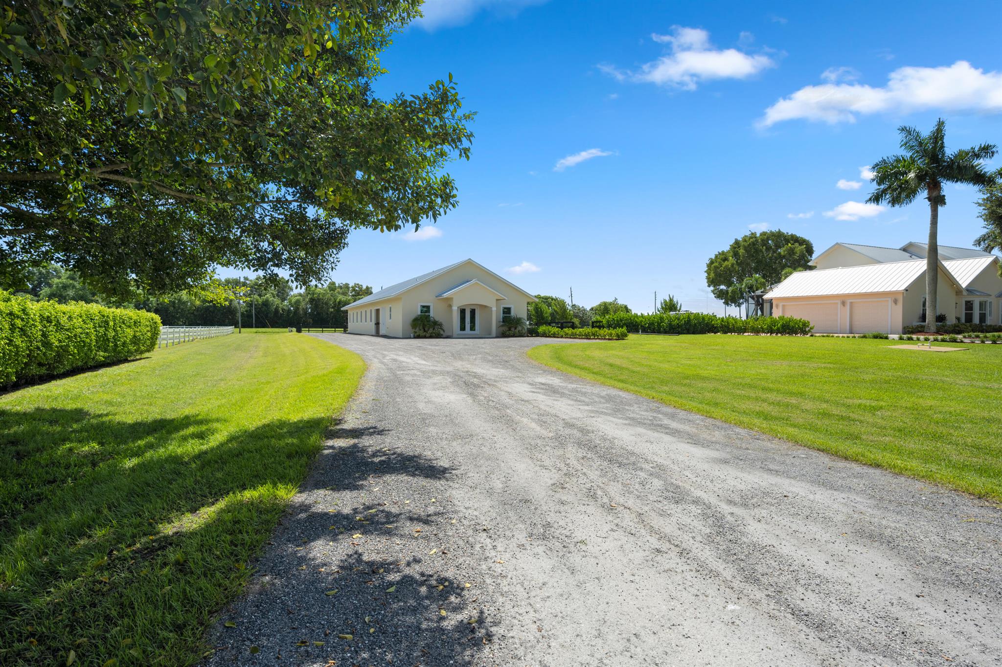 PALM BEACH POINT - Residential