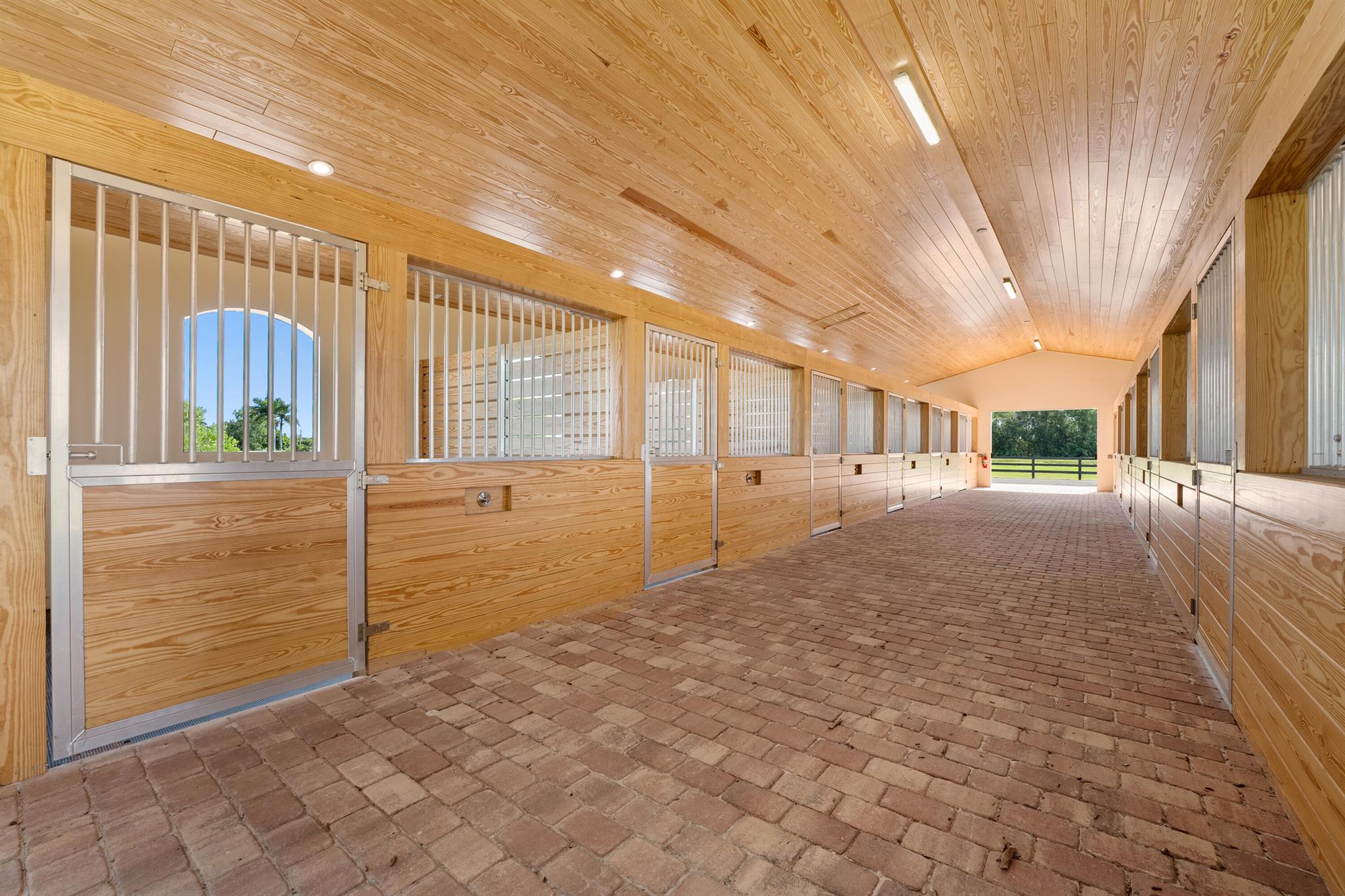 PALM BEACH POINT - Residential